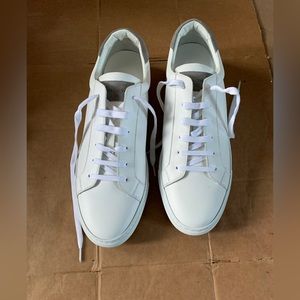 Brand new: SIERRA WHITE/GREY SUEDE sneaker by To Boot New York size 13